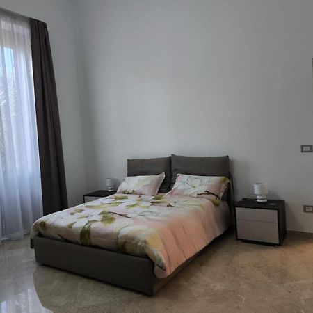 דירות ברינדיזי La Casa Rossa מראה חיצוני תמונה